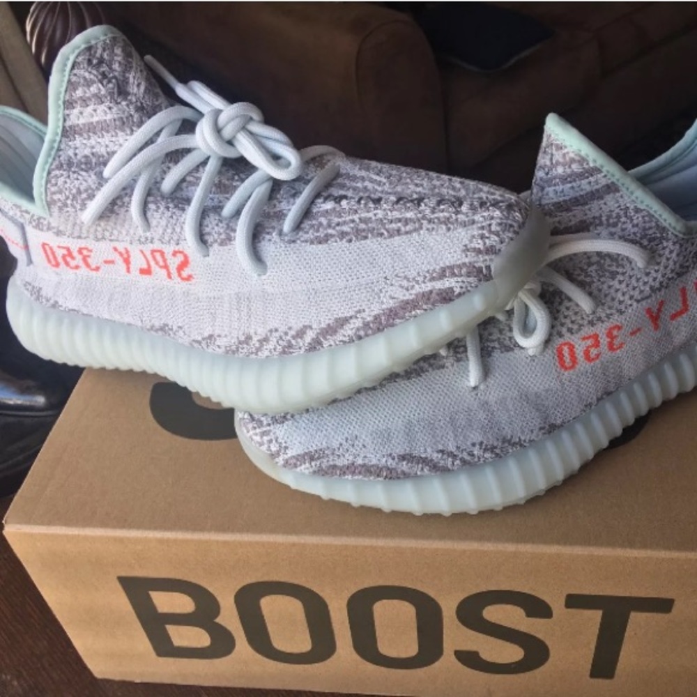 Adidas Yeezy Boost 350 V2 Blue Tint Size 10